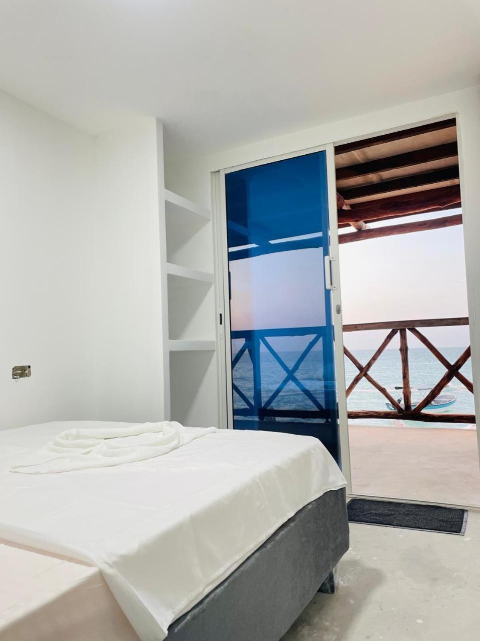 Mandala Beach Club Hotell Pendales Exteriör bild