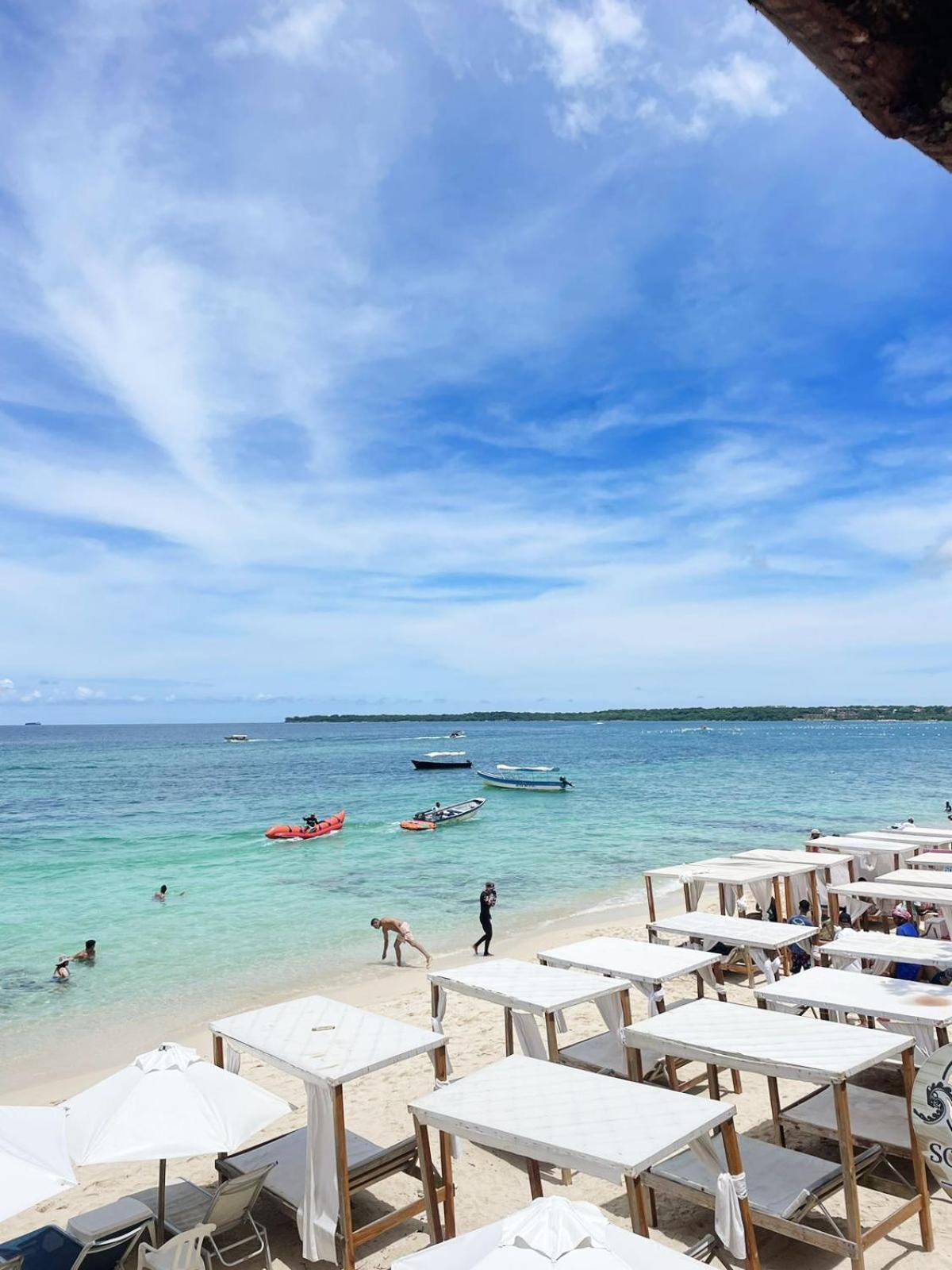 Mandala Beach Club Hotell Pendales Exteriör bild